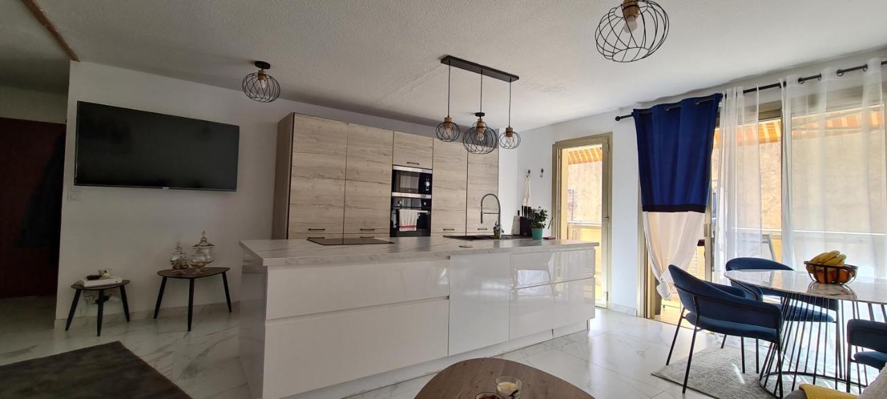 En Exclusivite T3 A 2 Pas Des Plages De St Raphael Saint-Raphaël Buitenkant foto