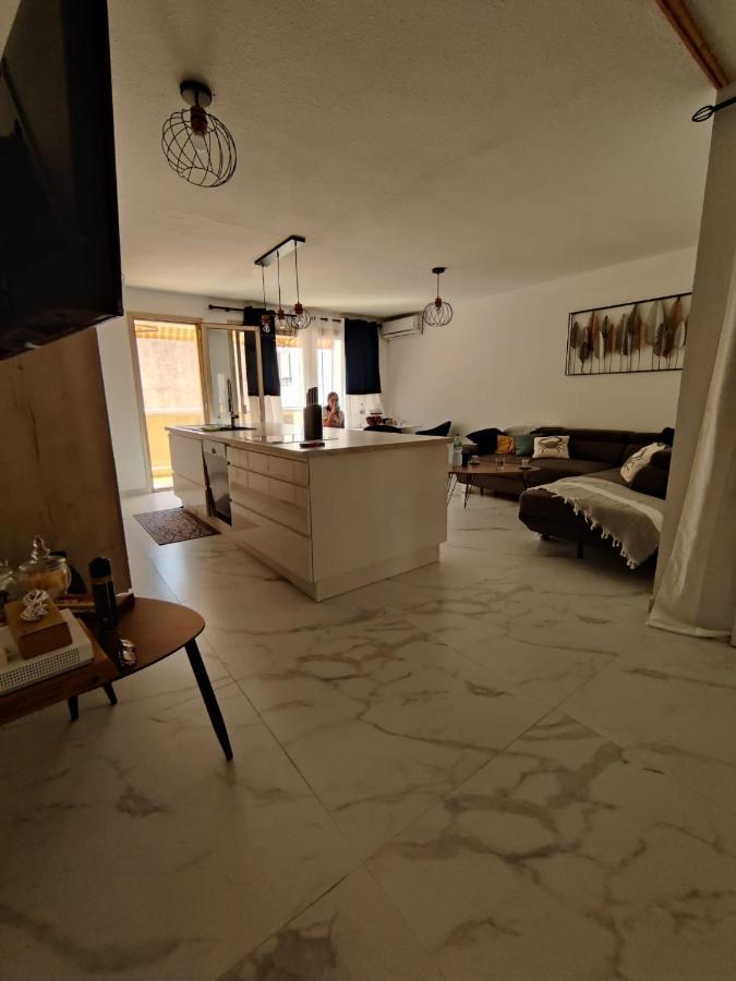 En Exclusivite T3 A 2 Pas Des Plages De St Raphael Saint-Raphaël Buitenkant foto