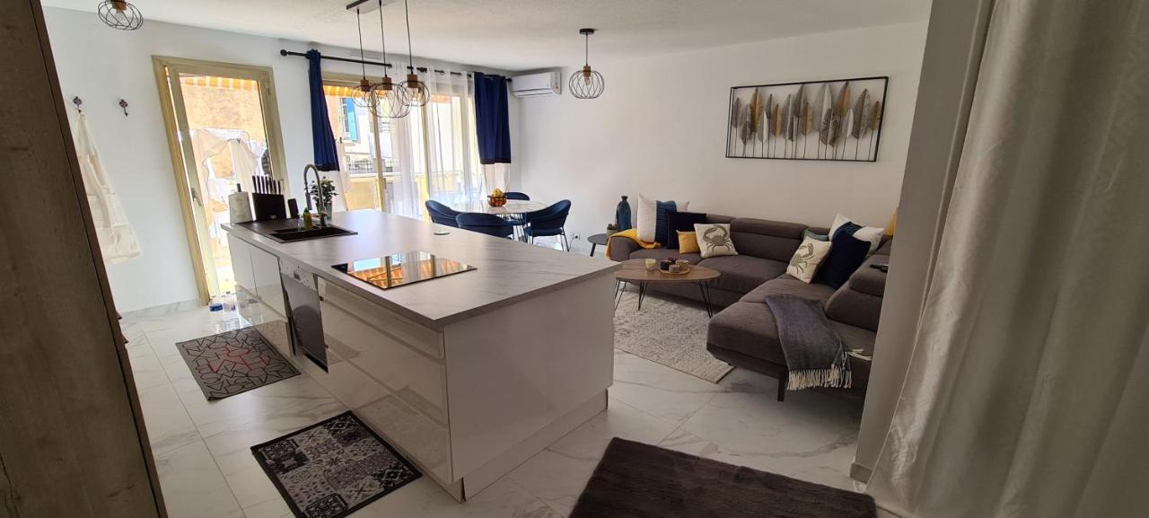 En Exclusivite T3 A 2 Pas Des Plages De St Raphael Saint-Raphaël Buitenkant foto