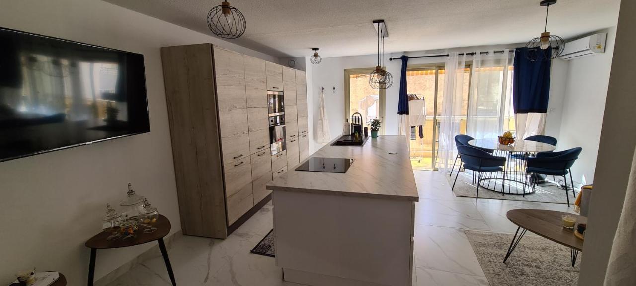 En Exclusivite T3 A 2 Pas Des Plages De St Raphael Saint-Raphaël Buitenkant foto